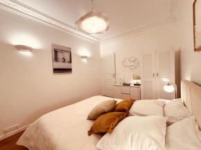 Paris Moments, Your Moments